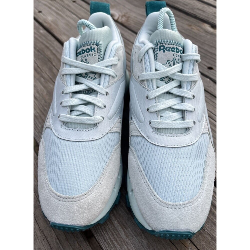 Reebok X Cardi B Classic Leather V2 Women's 6 Low Sneakers Whisper Blue - Picture 3 of 16